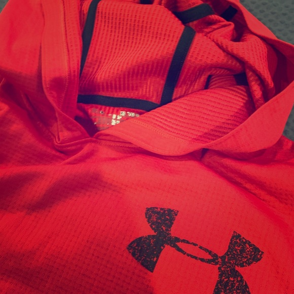 Under Armour Other - 🎉2 For $15🎉 UA Hoodie